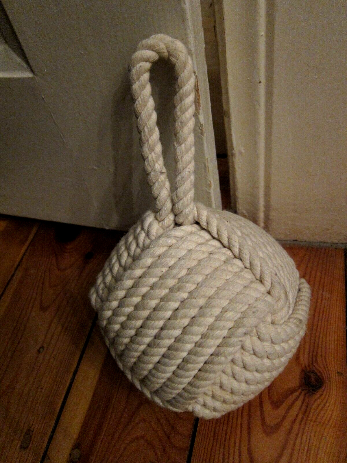 großer Türstopper Seil Knoten "Ball" geflochten mit Schlaufe cremeweiß / beige