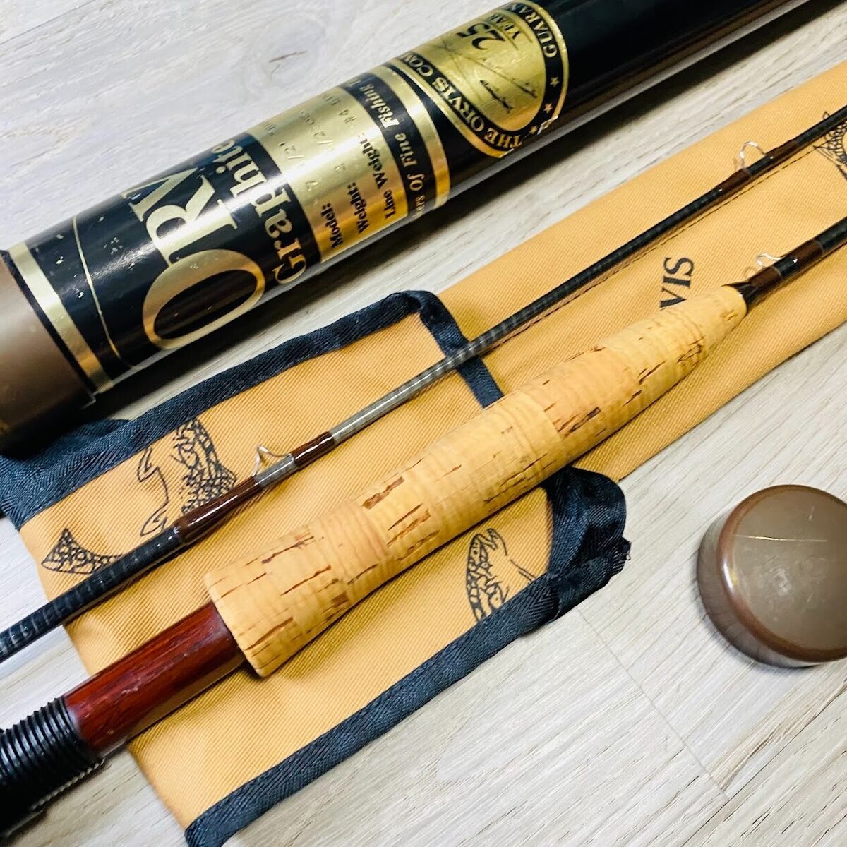 ORVIS Graphite BROOK TROUT 7'6” 4wt Fly rod w/Tube Case Sock ORVIS Graphite BROOK TROUT 7'6” 4wt Fly rod w/Tube Case Sock