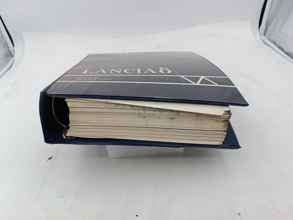 Manuale officina Lancia Delta 2^ seconda serie norme riparazioni dati tecnici 93 - Immagine 3 di 4