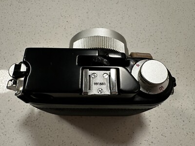 Vintage Nikon Nikonos II Underwater Film Camera 35mm F/2.5 Lens