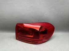 2012-2018 Volkswagen Tiguan Passenger Right Side Tail Light Taillight OEM