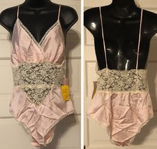 NWT Vintage 70's Intim  of California Teddy Pink Beige Peekaboo Lace Open Back M