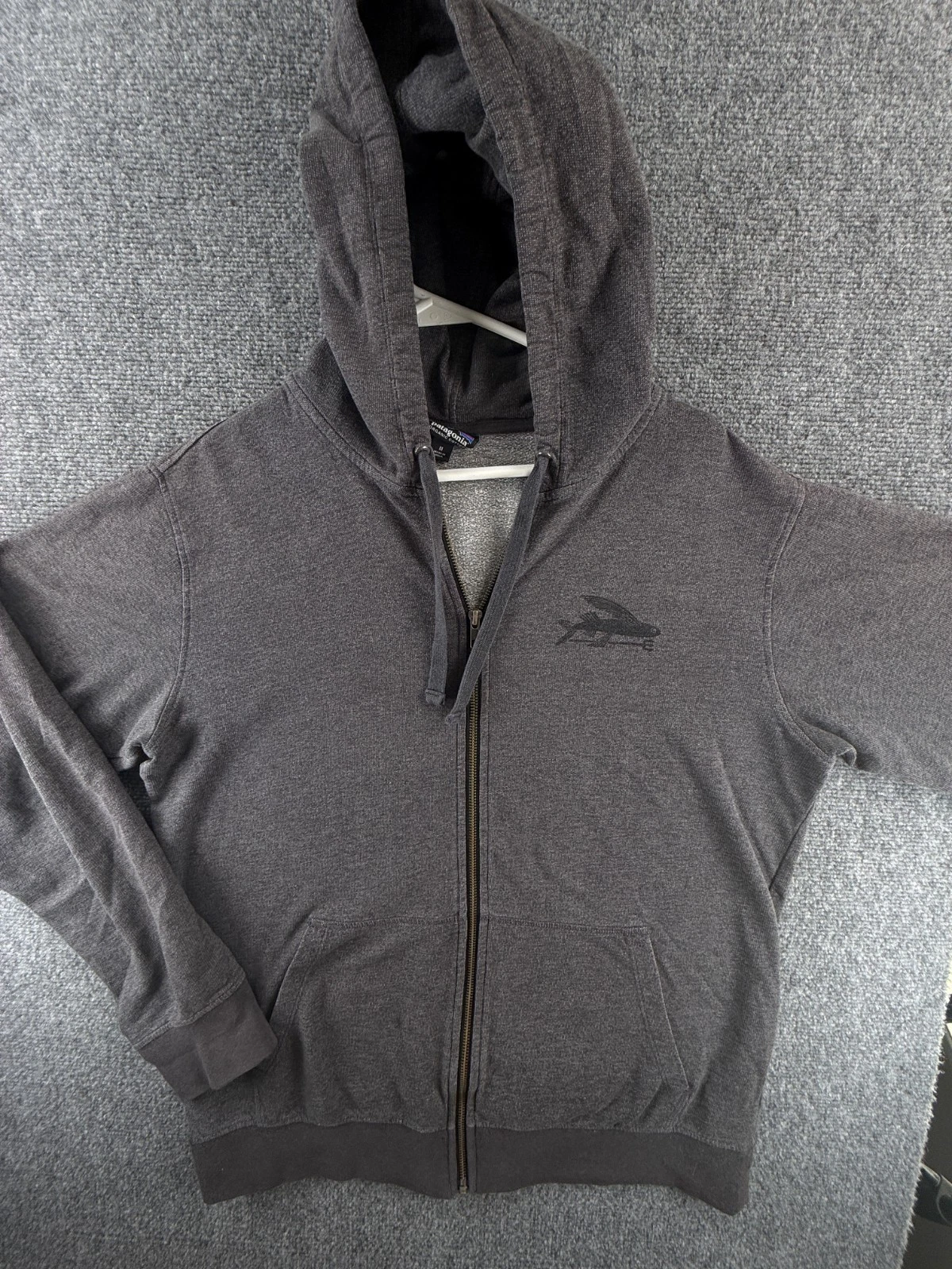 Patagonia Dark Gray Full Zip Jacket Hoodie Fish Logo Fishing Outdoors Medium