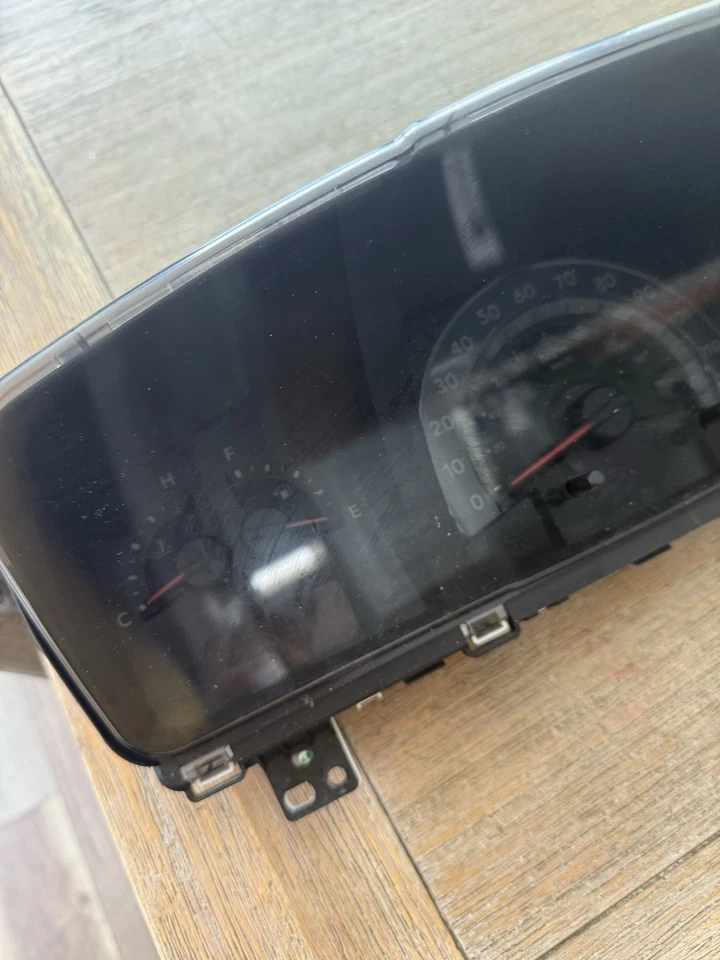 2009 Dodge Journey Speedometer Instrument Cluster Dash Panel 189,778 Miles OEM - Image 2 of 4