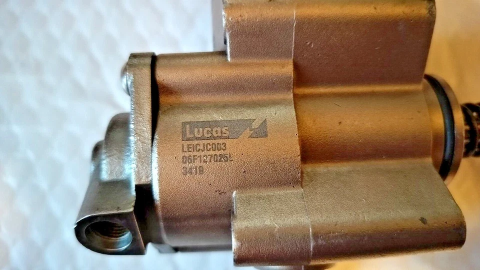 高压燃油泵 原始设备制造商 LUCAS 适用于 2.0T 大众 EOS 高尔夫 奥迪 A4 A6 TT 斯柯达座椅 — 第 3/4 张图片