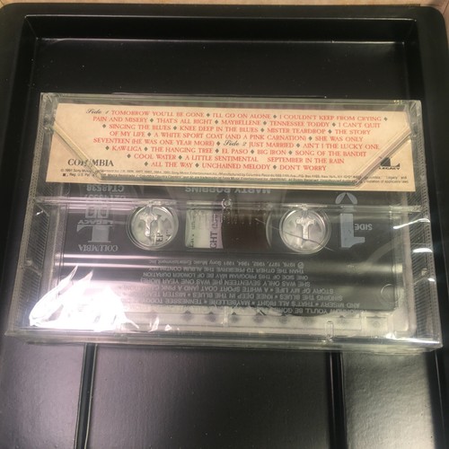 ESSENTIAL MARTY ROBBINS 1951-1982 2 CASSETTES BOX SET C2T48537 91 w/booklet New - Picture 9 of 12