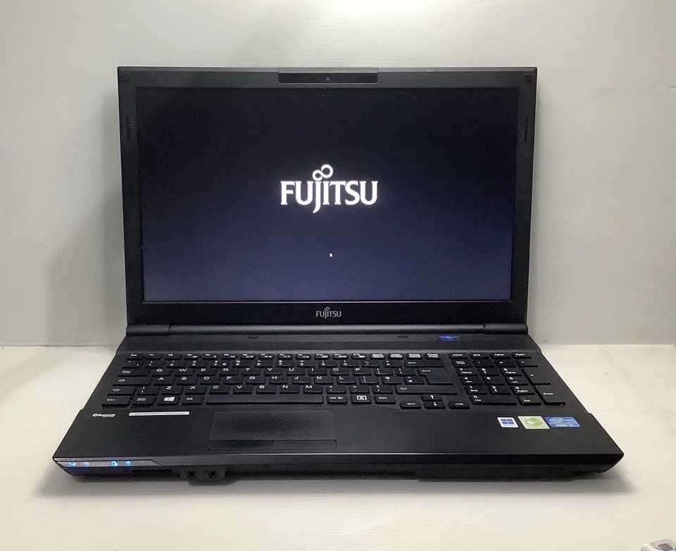FUJITSU Lifebook AH532,INTEL Core i3@2.50GHz,8GB RAM,128GB SSD,WIN 11 PRO 23H2 - Image 2 of 4