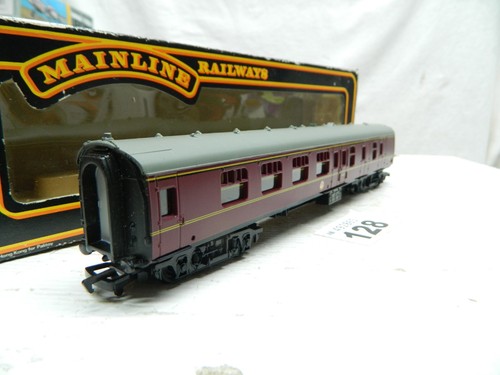 Mainline 00 BR MK1 SK 2. Klasse Korridor Bremswagen M25390 Kasten 937108 (H) | Zustand: Used