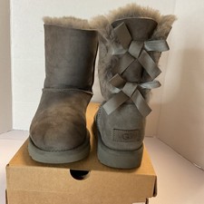 UGG Bailey Bow II Boot - 7 US