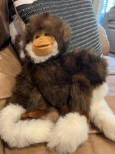 Hosung vintage monkey hand puppet in excellent condition.