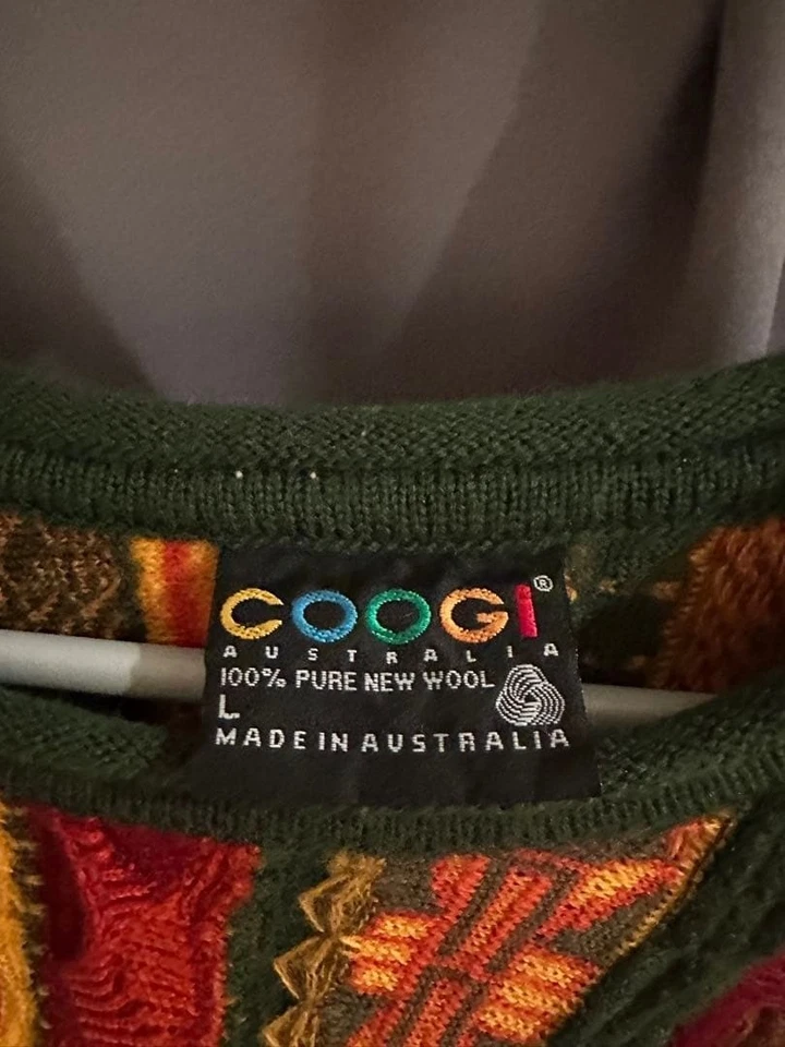 COOGI sweater 3D knit 100% Wool Size L Men's Multicolor Body width 63cm - Image 2 of 3