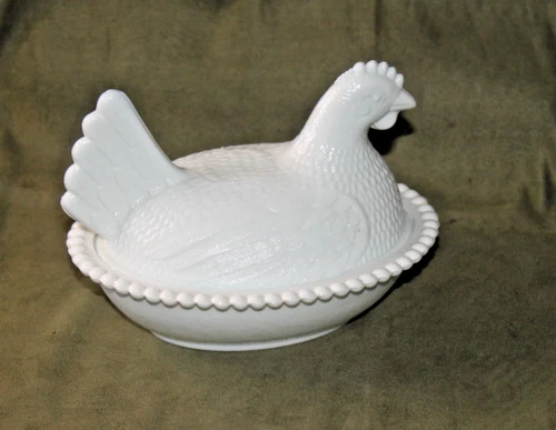 Vintage Indiana Glass Milk Glass Hen on Nest Covered Chicken Candy Dish 7”