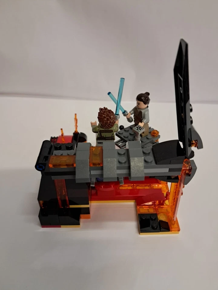 LEGO Star Wars 75269 Duel on Mustafar, foto 3 di 5
