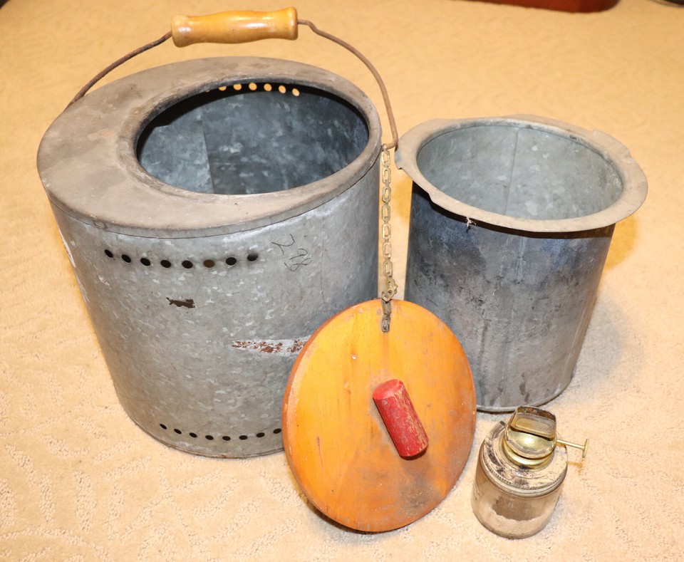 Vintage The Clipper Kerosene Heated Minnow Bucket E.L. Walstedt Co