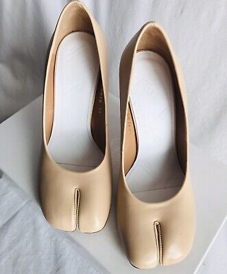 MAISON MARGIELA Nude 'Tabi' Pumps Size 38 | eBay MAISON MARGIELA Nude 'Tabi' Pumps Size 38 | eBay