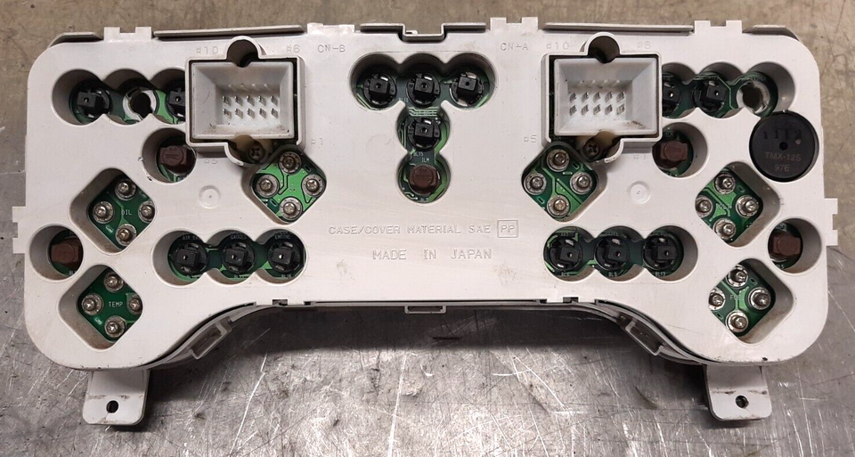 Jeep Wrangler TJ OEM Speedometer Gauge Instrument Cluster 9700