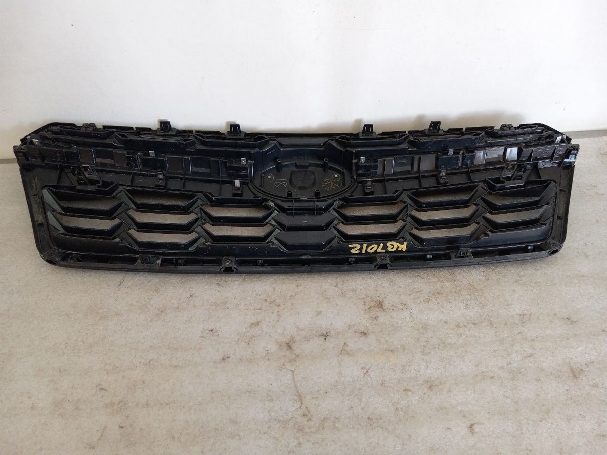 Grille Center Upper VIN A 6th Digit Fits 18-20 XV CROSSTREK 427431