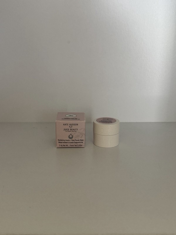 Kate Hudson Juice Beauty Revitalizing Acacia & Rose Powder Mask  2.4g