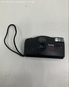 Kodak Star 735 35mm Film Camera Black Built-in Flash. Not Tested.