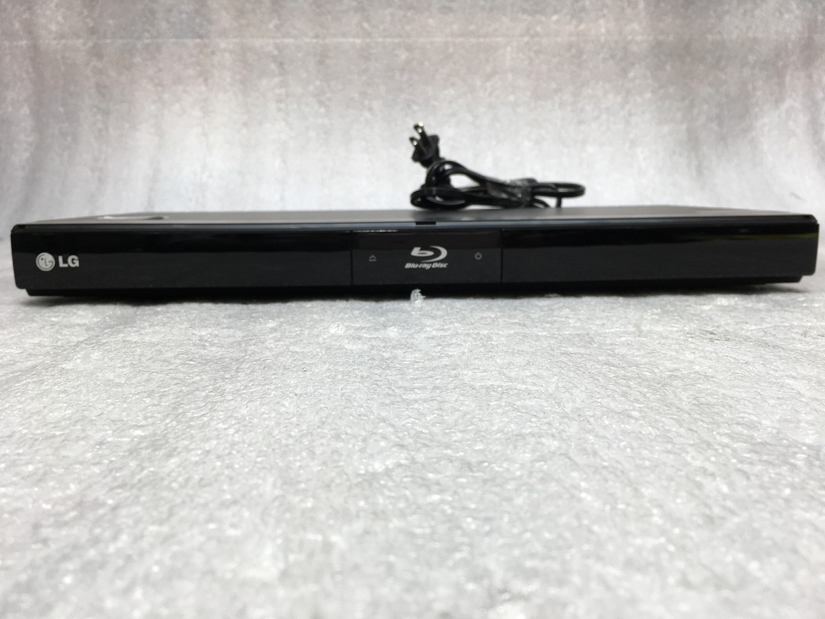 LG BD550 Network Blu-Ray Disc Player Without Remote Works Great