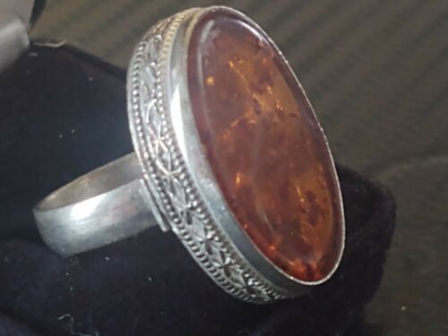 Large Silver and Amber Ring Size 9.5 - Picture 3 of 6