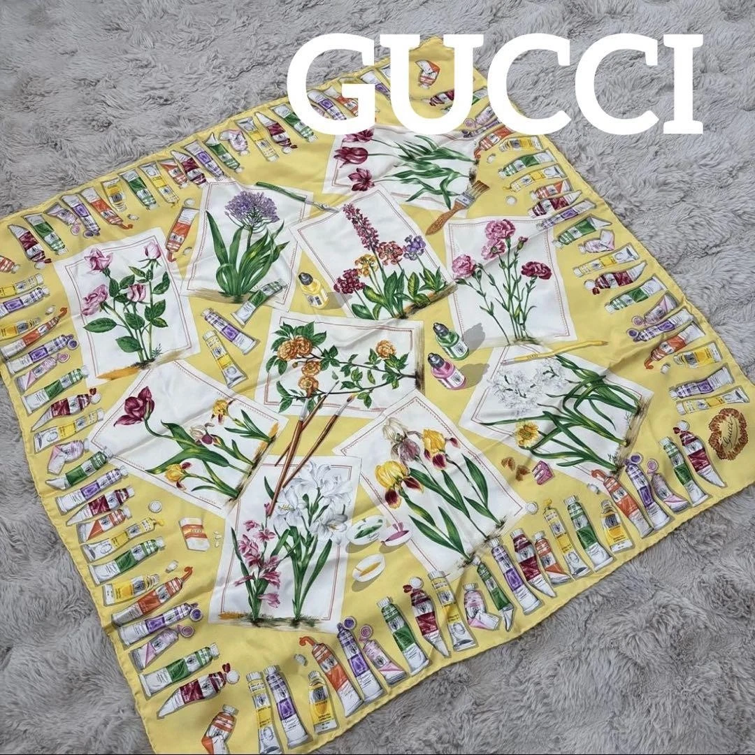 GUCCI Grande écharpe en soie imprimé fleurs et tube peinture 34,25 po x 33,86 po