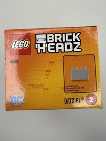 LEGO BrickHeadz Batgirl 41586 Sealed 2017 DC Super Heroes Box Wear
