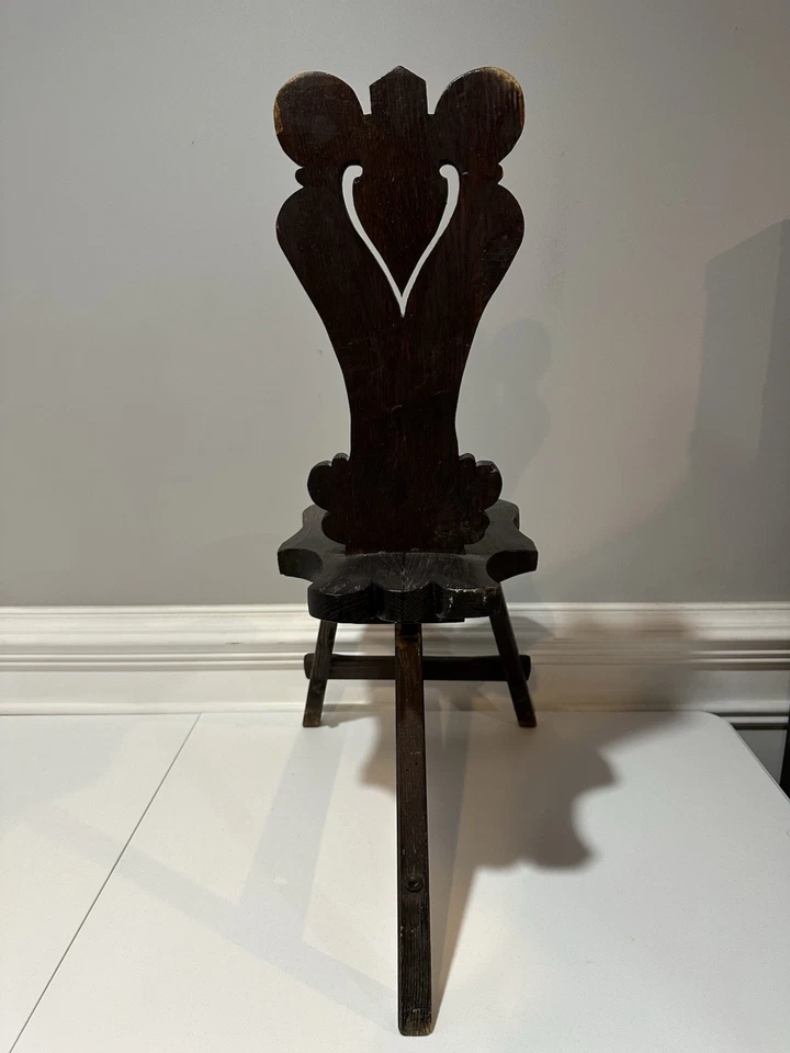 Antiguo taburete/silla italiano renacentista roble 3 patas Foto 3 de 4