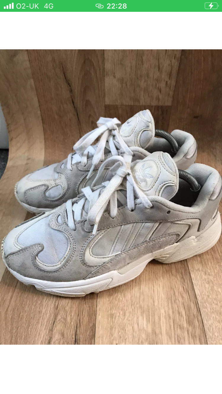 ADIDAS YUNG 1 CLOUD WHITE TRAINERS SIZE 6 UK ADIDAS YUNG 1 CLOUD WHITE TRAINERS SIZE 6 UK