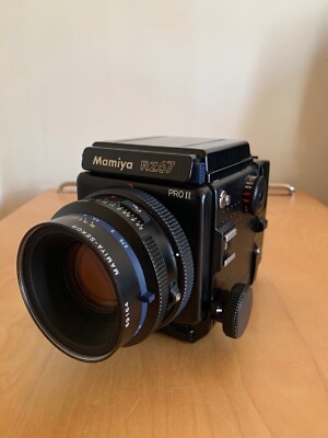 Mamiya RZ67 Pro II + 110mm F/2.8 + Dos 67 Et 645 + Dos Polaroid – Occasion