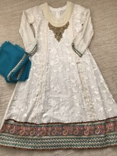 Indian Bollywood Off White Embroidered 2 Piece Kameez and Dupatta Size Small