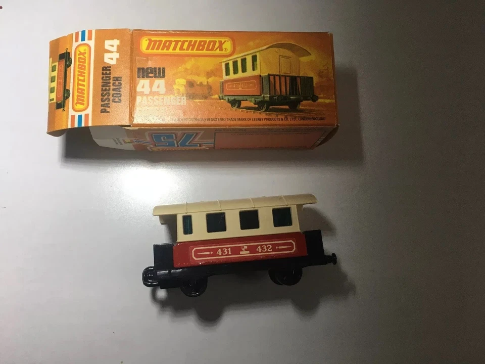 Matchbox Eisenbahn Zug Wagon no.44 in OVP Passenger Coach UNBESPIELT ! Railway - Bild 4 von 4