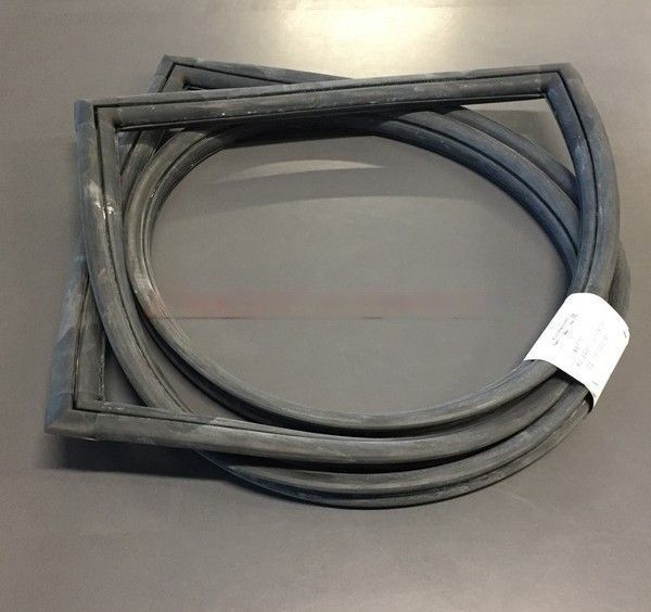 Maserati  Quattroporte Sedan  Rear Windshield Gasket