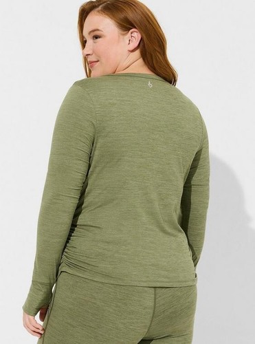 NWT TORRID SUPER SOFT SIZE 0 OLIVINE PERFORMANCE JERSEY LONG ACTIVE TEE - Picture 3 of 8