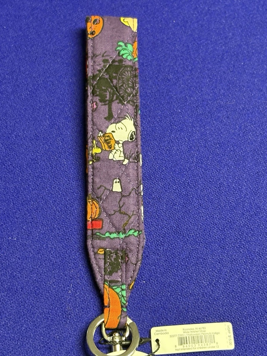 NWT Vera Bradley Peanuts Halloween Wide Wristlet Strap  display picture 1