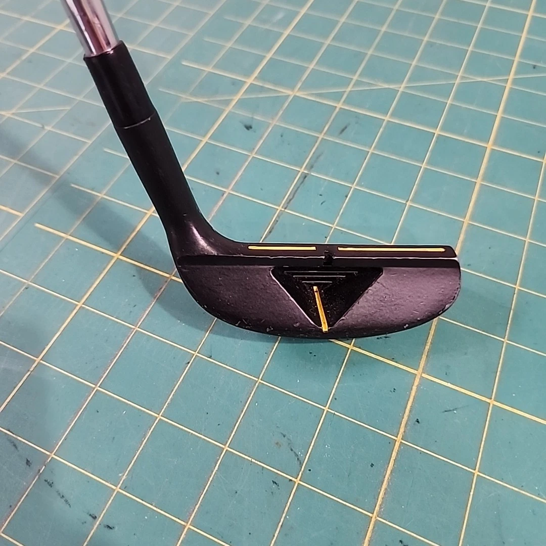 Putter SlotLine 9801C Usiné – Acier Cannelé, 35.5 Pouces, Main Droite – Beau Grip
