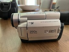 JVC GR-DVL300 DIGITAL VIDEO CAMERA - Complete w/ all accessories, manual bag