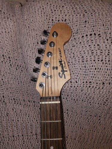 FENDER SQUIRE STRAT - Picture 4 of 9