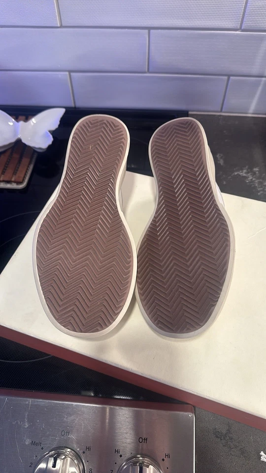 Zapatillas italianas hechas a mano de cuero Marni Foto 3 de 4