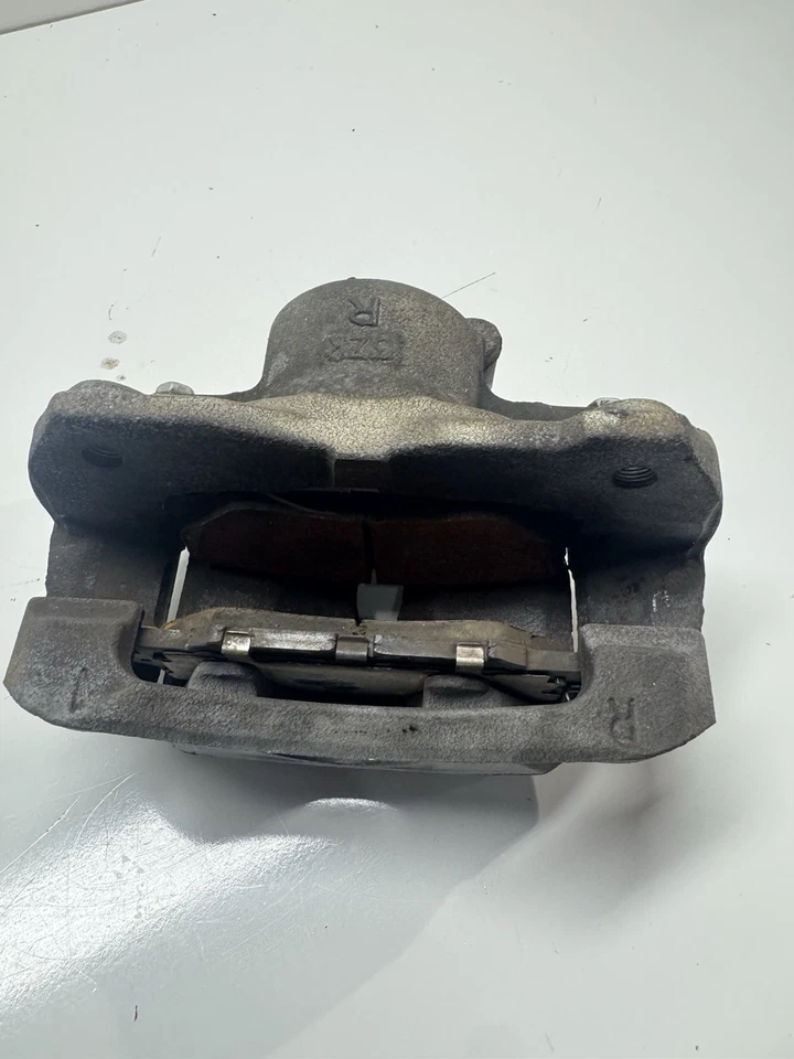 10-22 Toyota Prius Front Brake Caliper Assembly Right Passenger Side OEM - Image 2 of 4