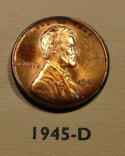 1945-D  Lincoln Cent - Lustrous Toned Unc / Uncirculated (S5)