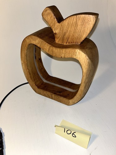 Hollow Oak Lamp 20cm x 25cm - Picture 8 of 11