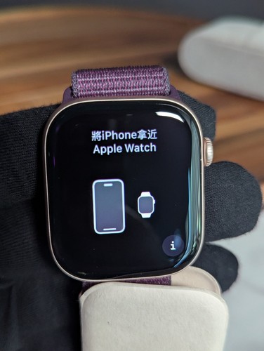 Apple Watch Gen 10 Series 10 46 mm or rose aluminium prune boucle sport GPS - Photo 10 sur 11