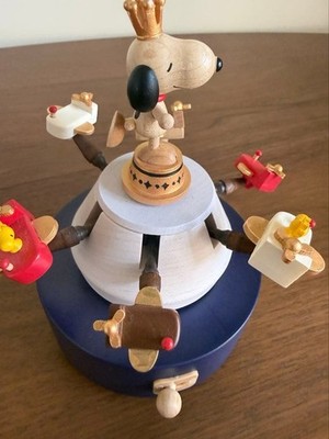 Sanrio Characters　Sanrio Snoopy Wooden Music Box Amusement Park