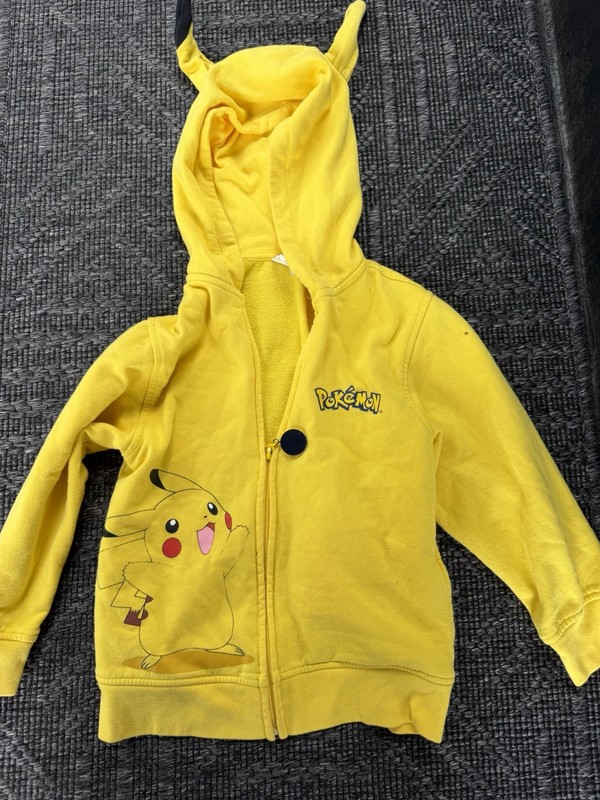 Pokémon Pikachu Yellow Full Zip Hooded Fleece Cotton Graphic Hoodie Kids XS