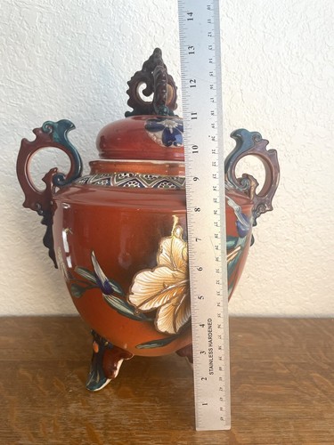 VINTAGE JAPANESE PORCELAIN SATSUMA FLORAL HAND PAINTED ANTIQUE VASE - Picture 8 of 9