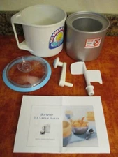 Donvier Chillfast Ice Cream Maker - Hand Crank 1 Pint White Original Box