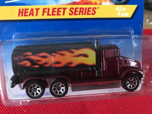 Vintage Hot Wheels 1996 Peterbilt Tank Truck Heat Fleet Series #539 B545 - Picture 2 of 8