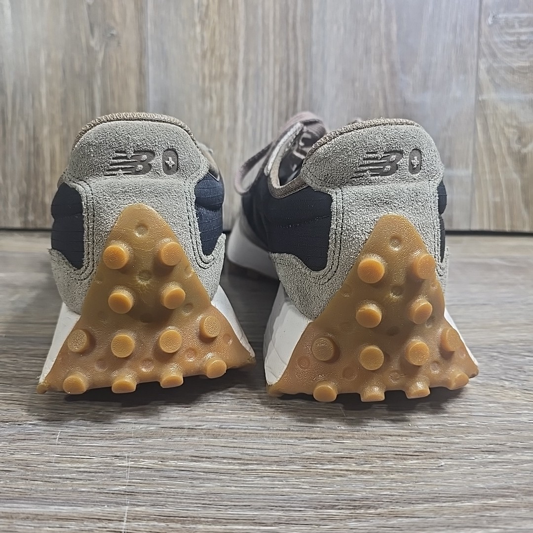 New‎ Balance 327 Mens 7.5 Women 9.5 FIGS Collab Brown Blue White MS327FG1 Suede New Balance 327 Mens 7.5 Women 9.5 FIGS Collab Brown Blue  main image 4