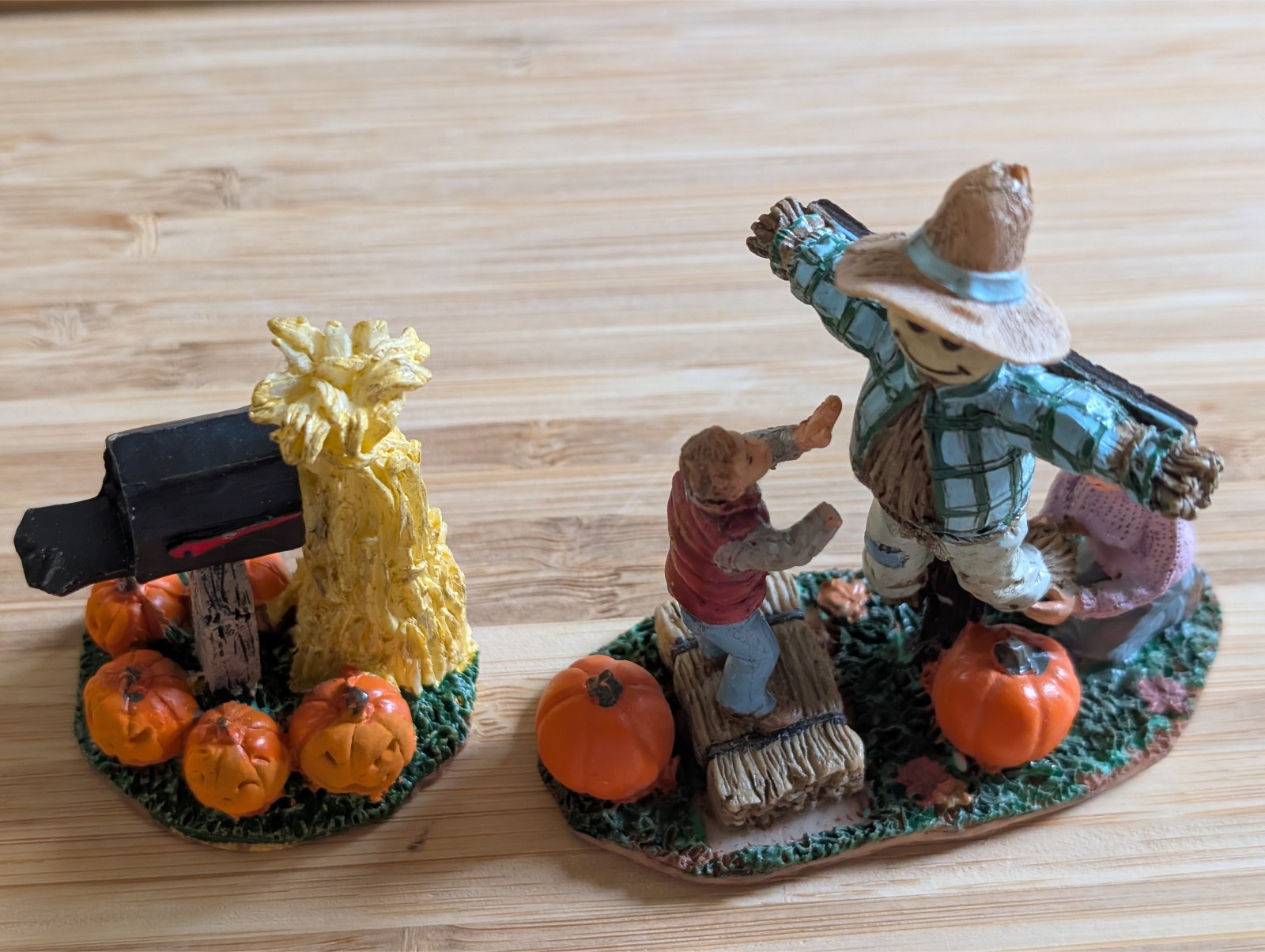 Lemax Village Harvest Fun Figures 12906 Set of 2 Retired Rare *damage* pls read